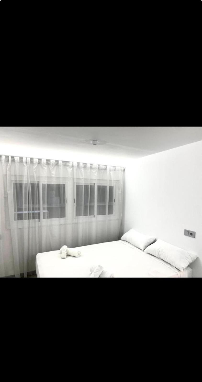 Avakian Suite Valence Extérieur photo
